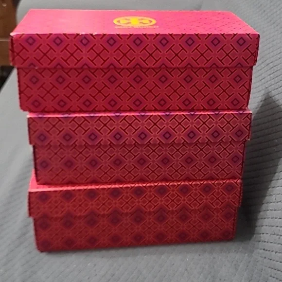 3 TORY BURCH EMPTY BOXES - Picture 4 of 4